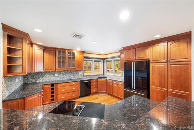 1 Van Avenue, Port Jervis, NY 12771