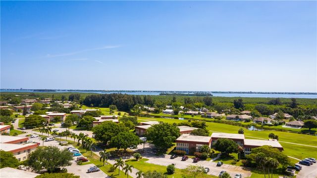 5 Vista Palm Lane 101, Vero Beach, FL 32962