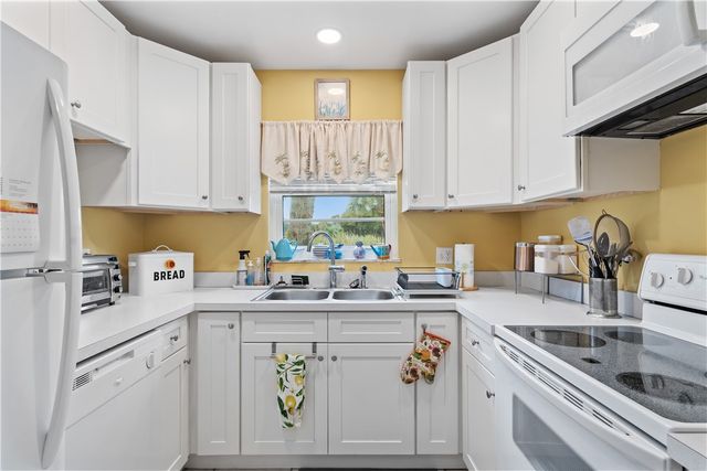 5 Vista Palm Lane 101, Vero Beach, FL 32962