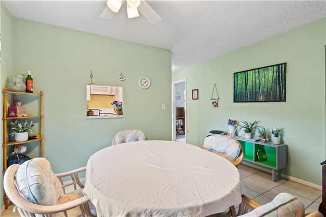 5 Vista Palm Lane 101, Vero Beach, FL 32962