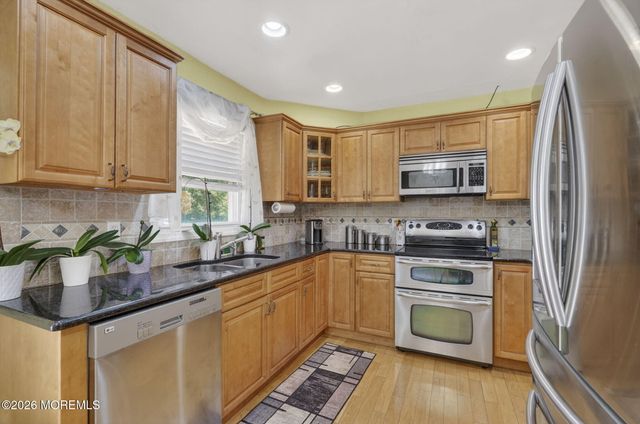 440 Smith Court, Cliffwood, NJ 07721