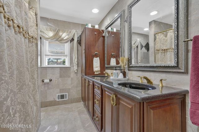440 Smith Court, Cliffwood, NJ 07721