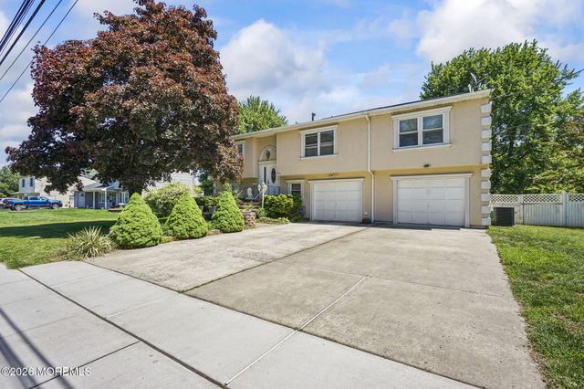 440 Smith Court, Cliffwood, NJ 07721