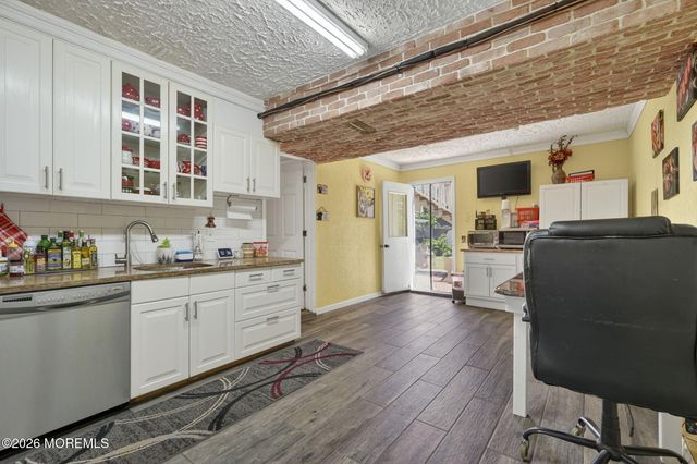 440 Smith Court, Cliffwood, NJ 07721