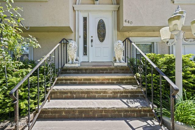 440 Smith Court, Cliffwood, NJ 07721