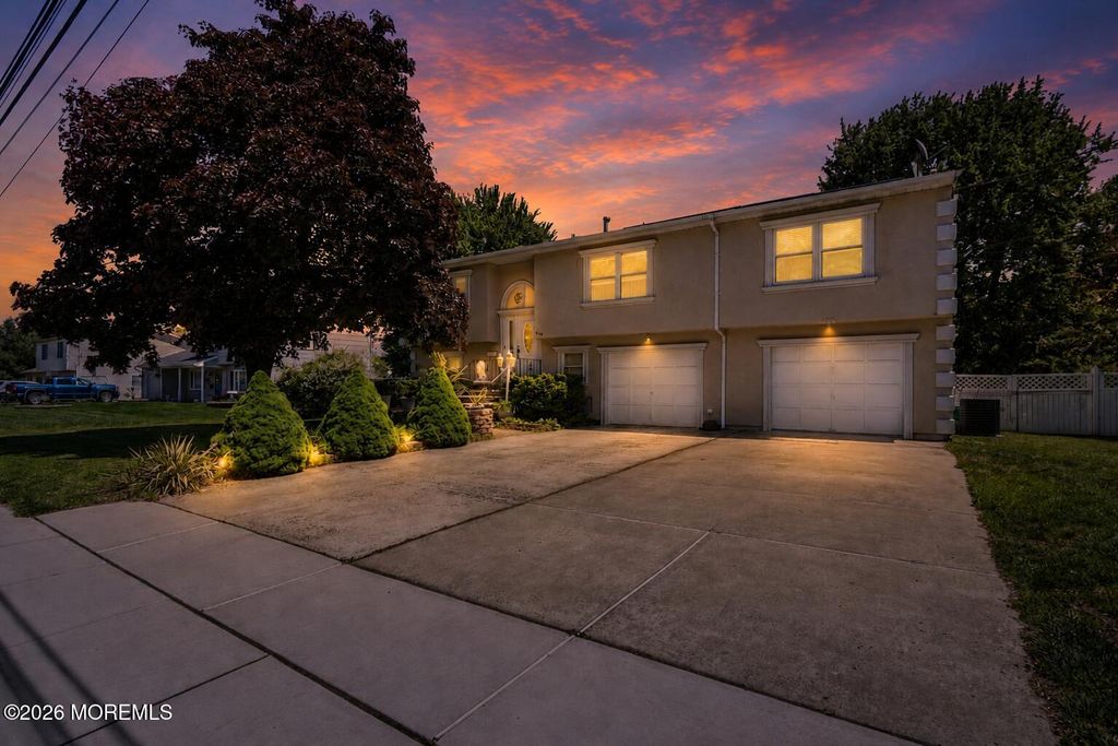 440 Smith Court, Cliffwood, NJ 07721
