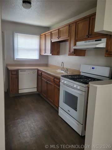 1329 E 38th Street A, Tulsa, OK 74105