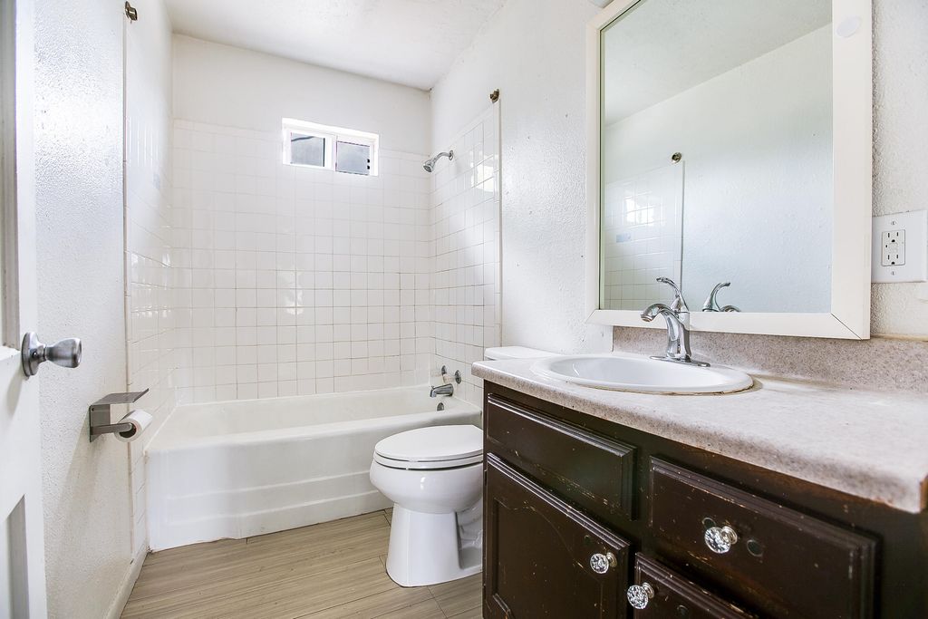 Image 12 of property listing at 2321 Jomar Street, San Angelo, TX 76901