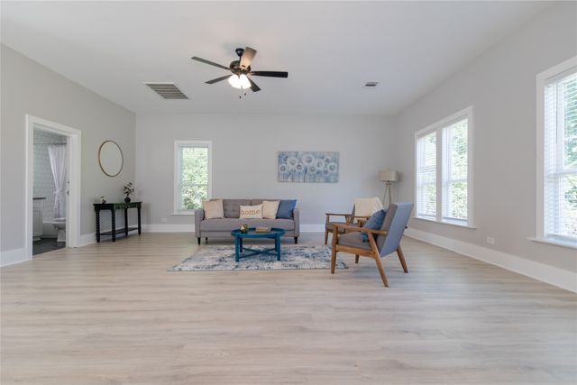 916 Wilde Street, Denison, TX 75020