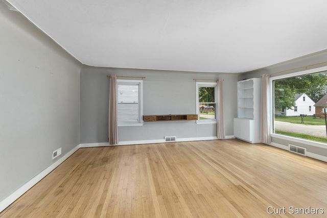 563 Ferris Street, Grand Rapids, MI 49544