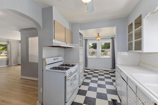 563 Ferris Street, Grand Rapids, MI 49544