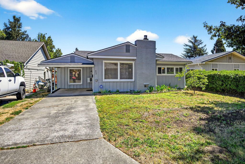 953 Kenyon Street, Medford, OR 97501