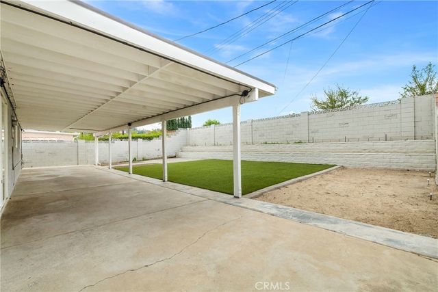 19124 Drycliff Street, Canyon Country, CA 91351