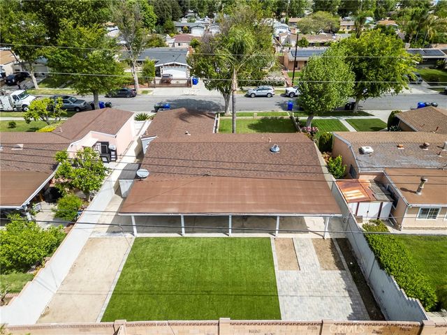 19124 Drycliff Street, Canyon Country, CA 91351