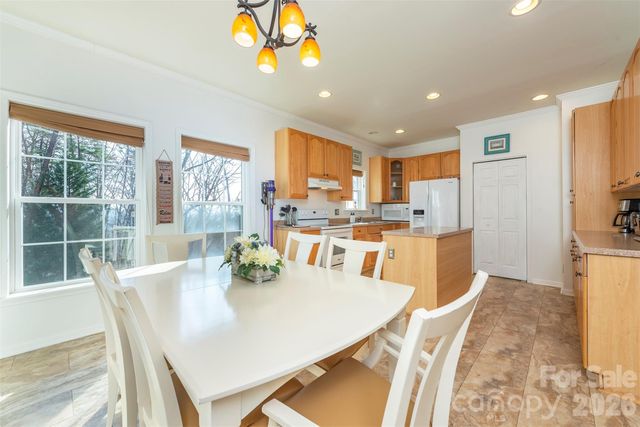 192 Buzzards Place, Lake Lure, NC 28746
