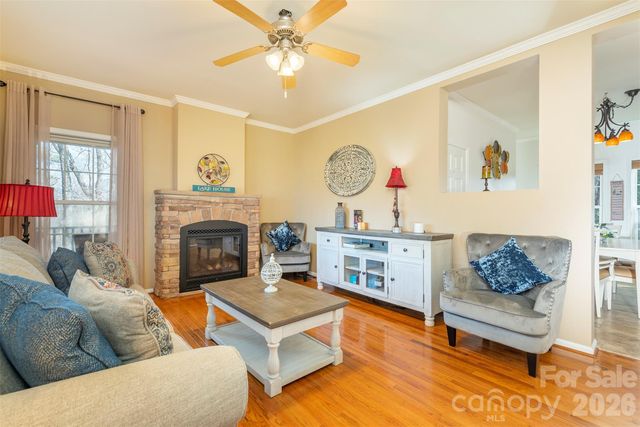 192 Buzzards Place, Lake Lure, NC 28746