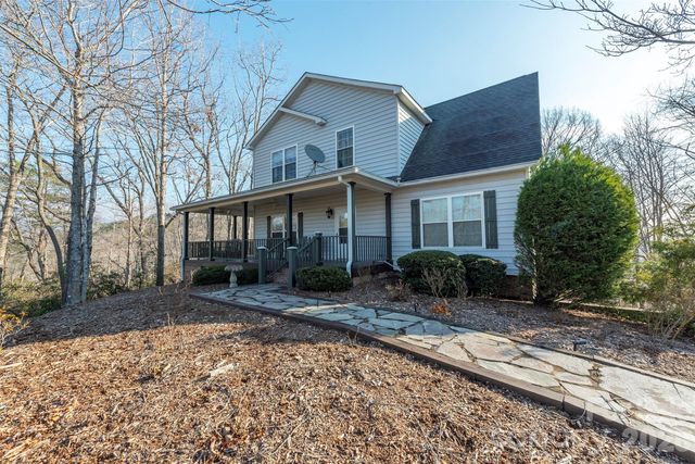 192 Buzzards Place, Lake Lure, NC 28746