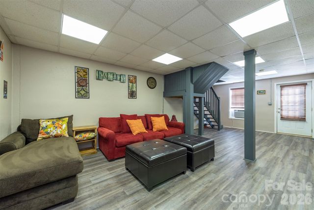 192 Buzzards Place, Lake Lure, NC 28746