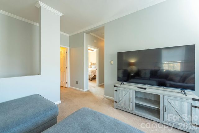 192 Buzzards Place, Lake Lure, NC 28746