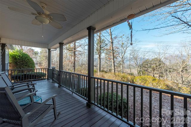 192 Buzzards Place, Lake Lure, NC 28746