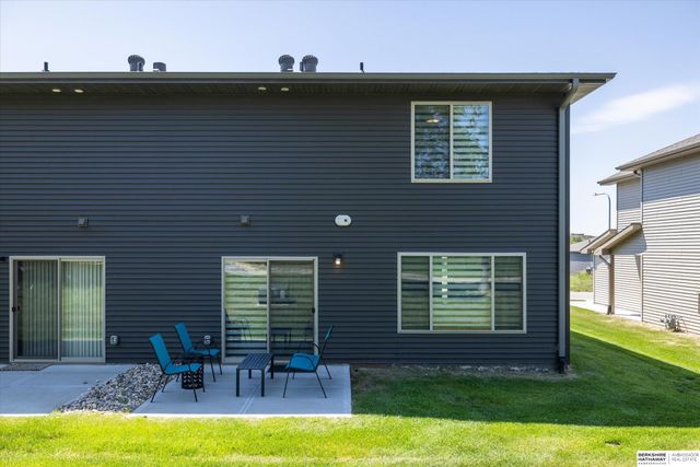 17062 Hawthorne Avenue, Omaha, NE 68118