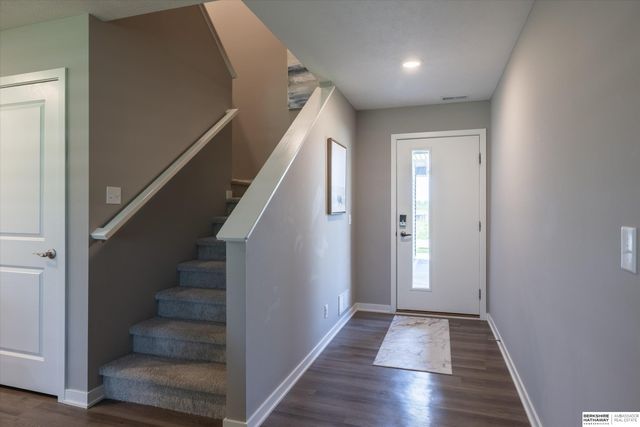 17062 Hawthorne Avenue, Omaha, NE 68118