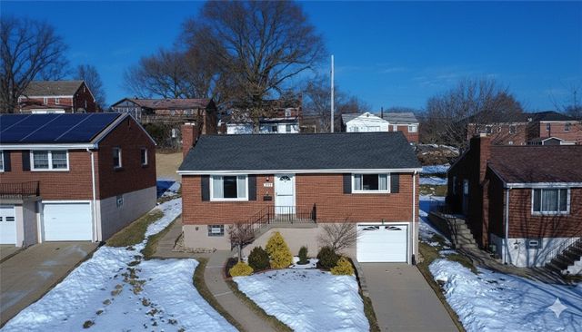 575 Somerville Drive, Scott Twp, PA 15243