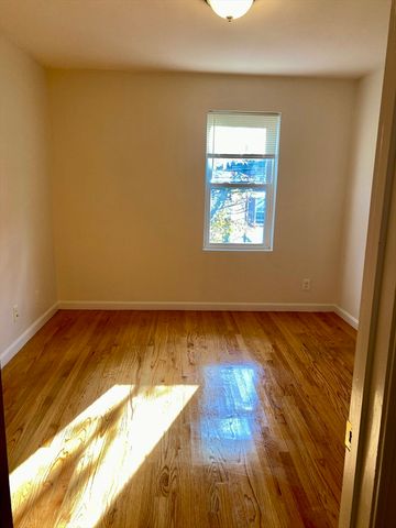 123 Thorndike 2L, Cambridge, MA 02141