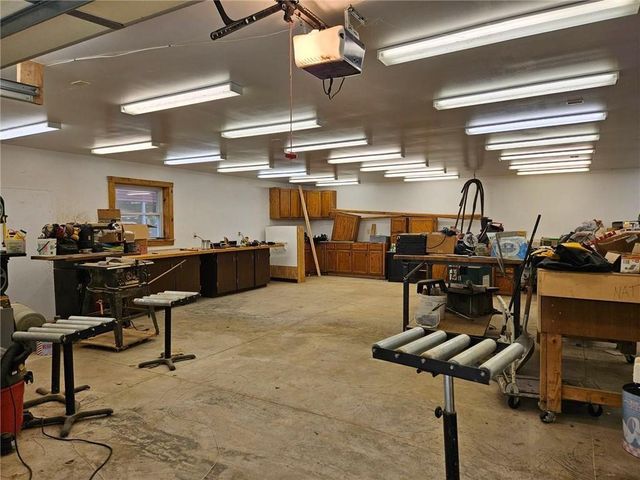 918 120 Street, Redfield, KS 66769