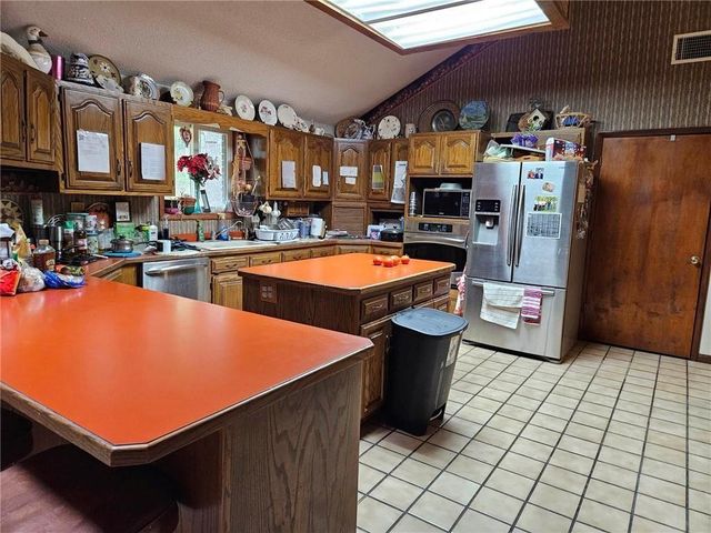 918 120 Street, Redfield, KS 66769