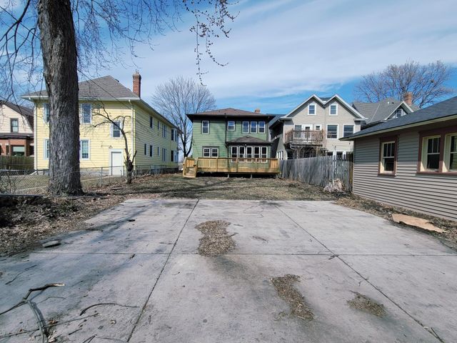 1006 Laurel Avenue, Saint Paul, MN 55104