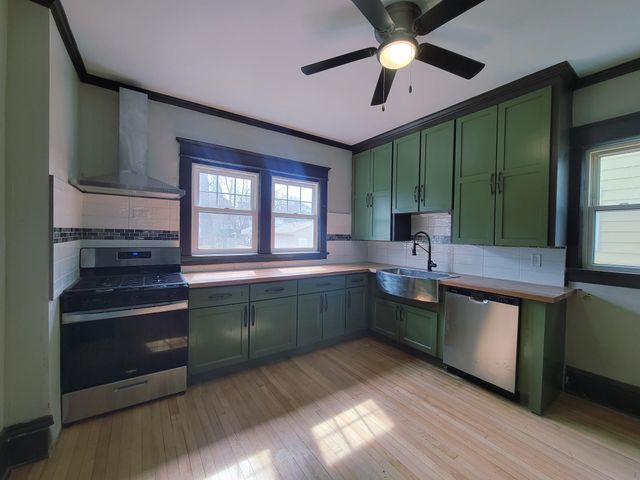 1006 Laurel Avenue, Saint Paul, MN 55104