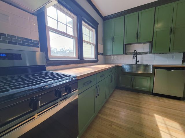 1006 Laurel Avenue, Saint Paul, MN 55104