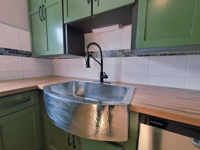 1006 Laurel Avenue, Saint Paul, MN 55104