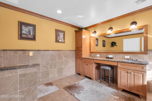 1501 Forrest Trail Circle, Toms River, NJ 08753