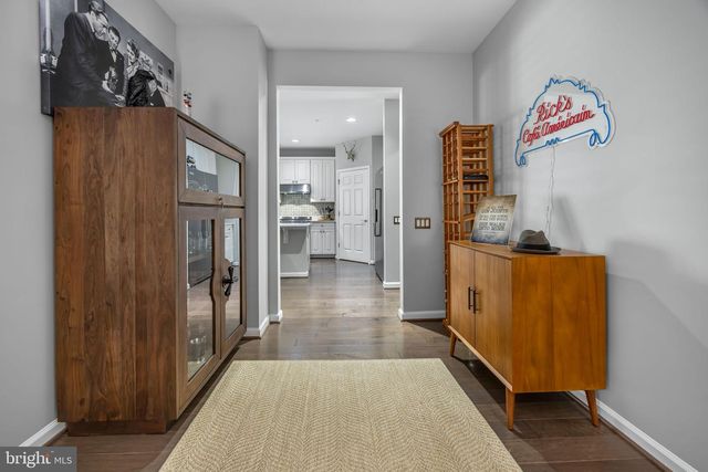 147 LONG POINT DR, Fredericksburg, VA 22406