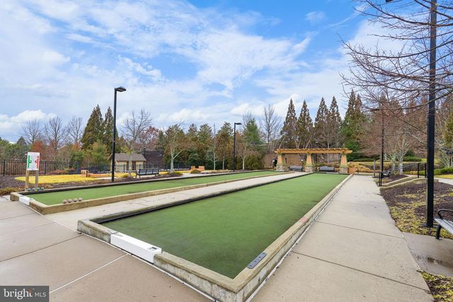 147 LONG POINT DR, Fredericksburg, VA 22406