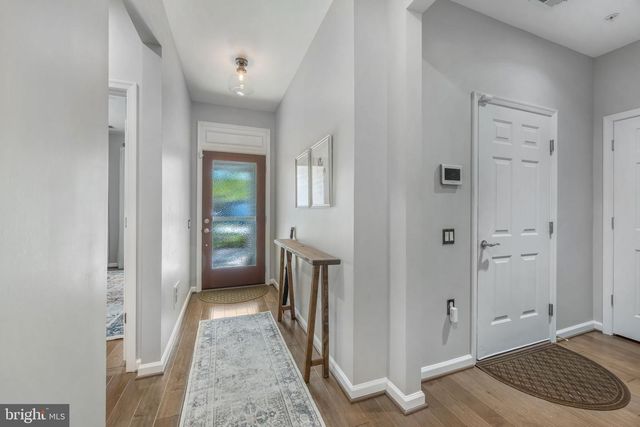 147 LONG POINT DR, Fredericksburg, VA 22406