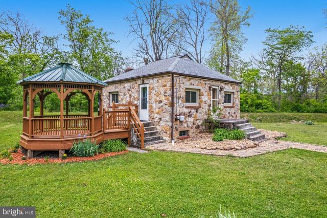3593 & 3579 STRASBURG RD, Strasburg, VA 22657