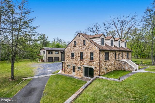 3593 & 3579 STRASBURG RD, Strasburg, VA 22657