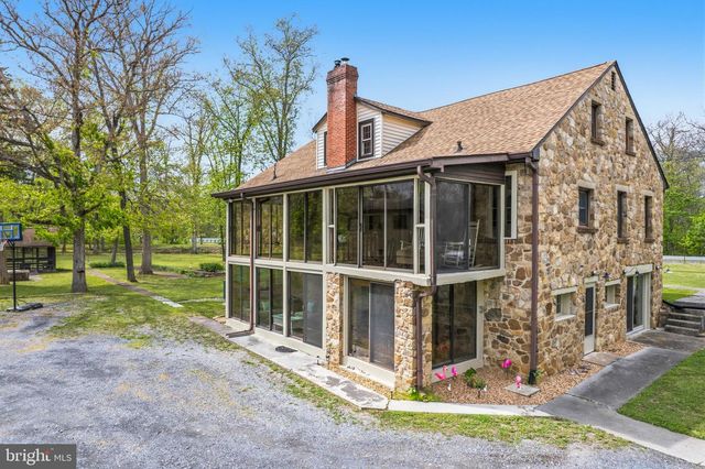 3593 & 3579 STRASBURG RD, Strasburg, VA 22657