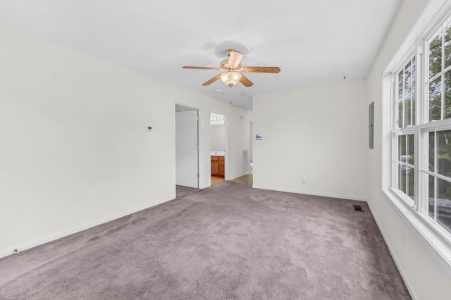 1220 Vine St, Clarksville, TN 37040