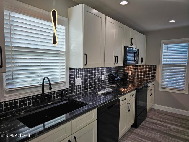 116 Chestnut Hill Rd, Oak Ridge, TN 37830