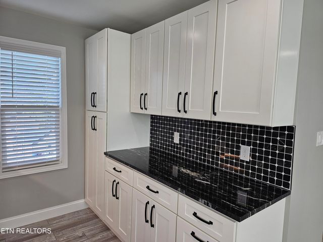 116 Chestnut Hill Rd, Oak Ridge, TN 37830