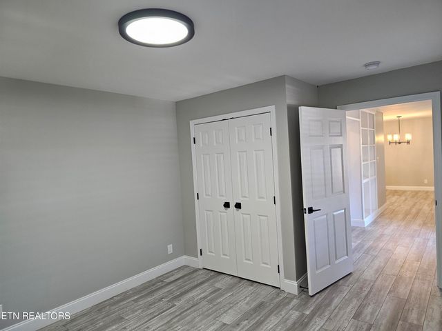 116 Chestnut Hill Rd, Oak Ridge, TN 37830