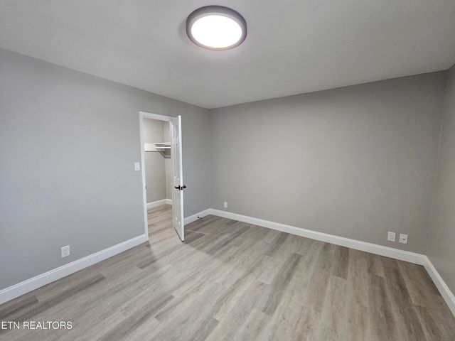 116 Chestnut Hill Rd, Oak Ridge, TN 37830