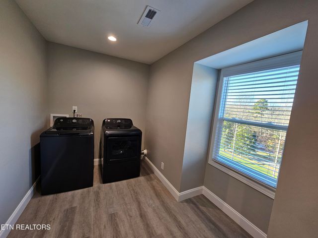 116 Chestnut Hill Rd, Oak Ridge, TN 37830