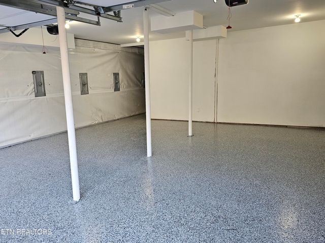 116 Chestnut Hill Rd, Oak Ridge, TN 37830