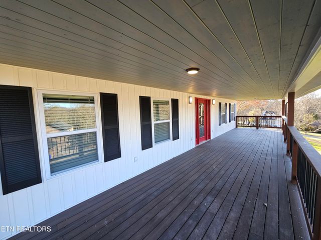 116 Chestnut Hill Rd, Oak Ridge, TN 37830