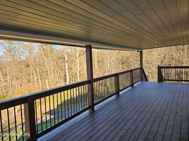 116 Chestnut Hill Rd, Oak Ridge, TN 37830